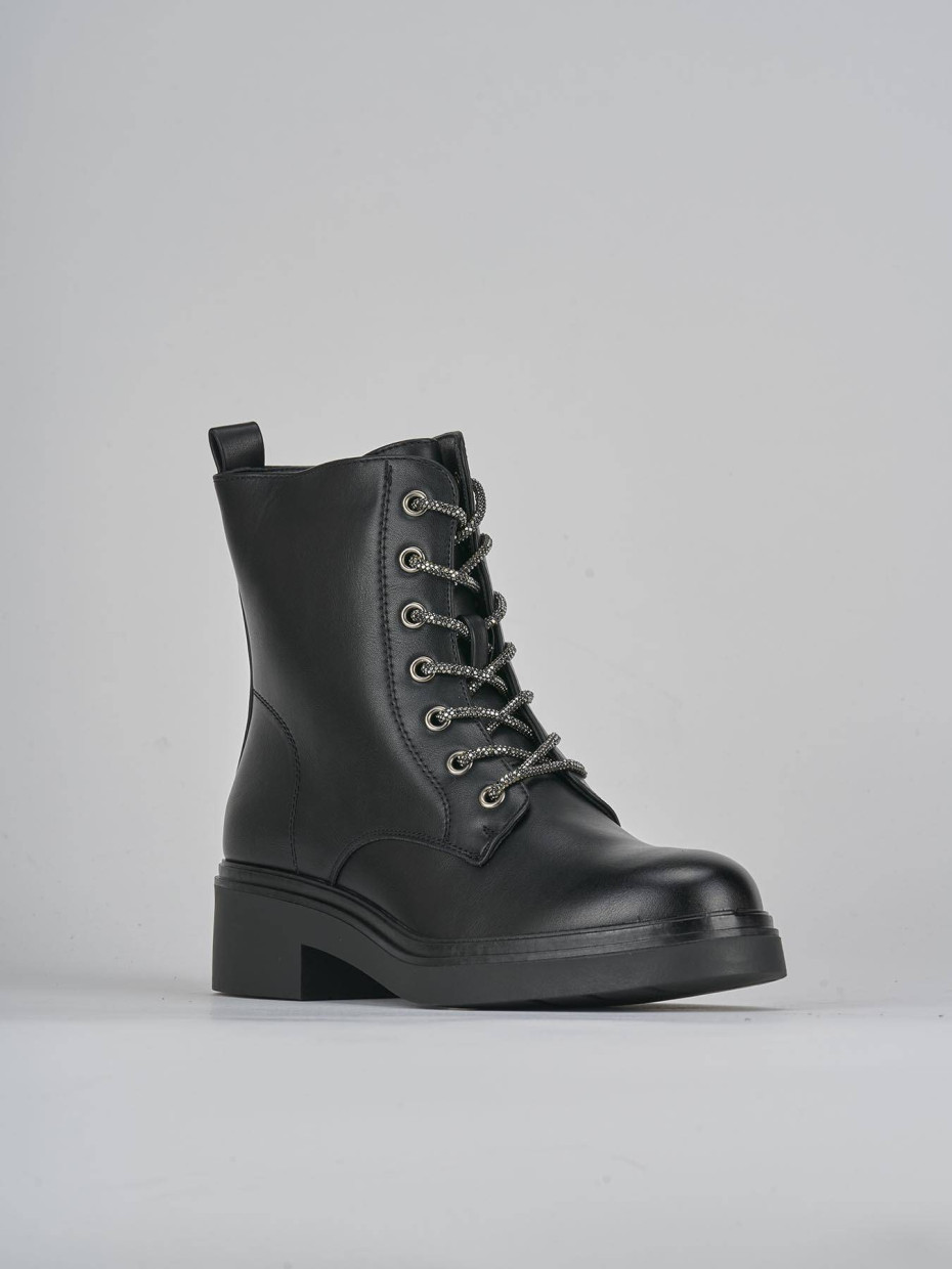 Anfibi tacco 1cm pelle nero