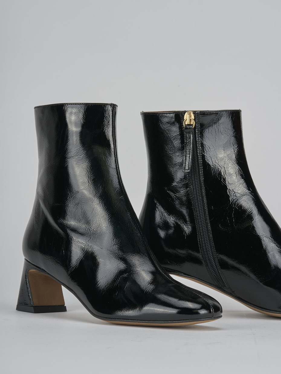 Stivaletti tacco 5cm vernice nero
