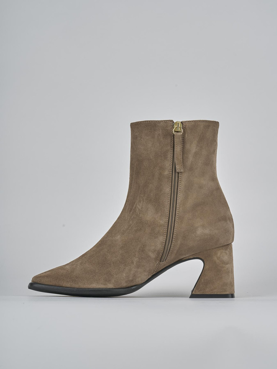 Stivaletti tacco 5cm camoscio marrone