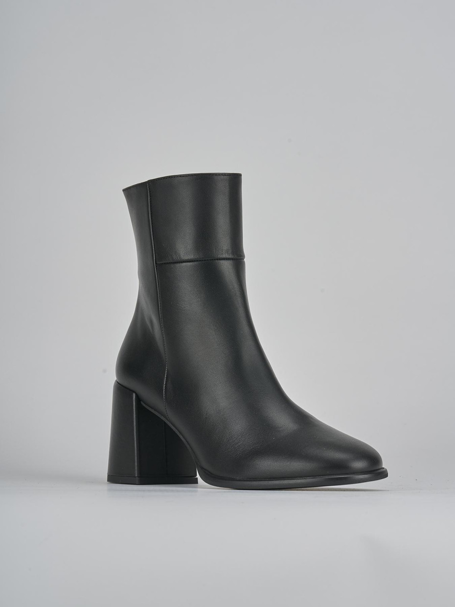 Stivaletti tacco 7cm pelle nero