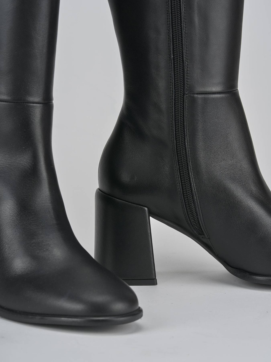 Stivali tacco 7cm pelle nero