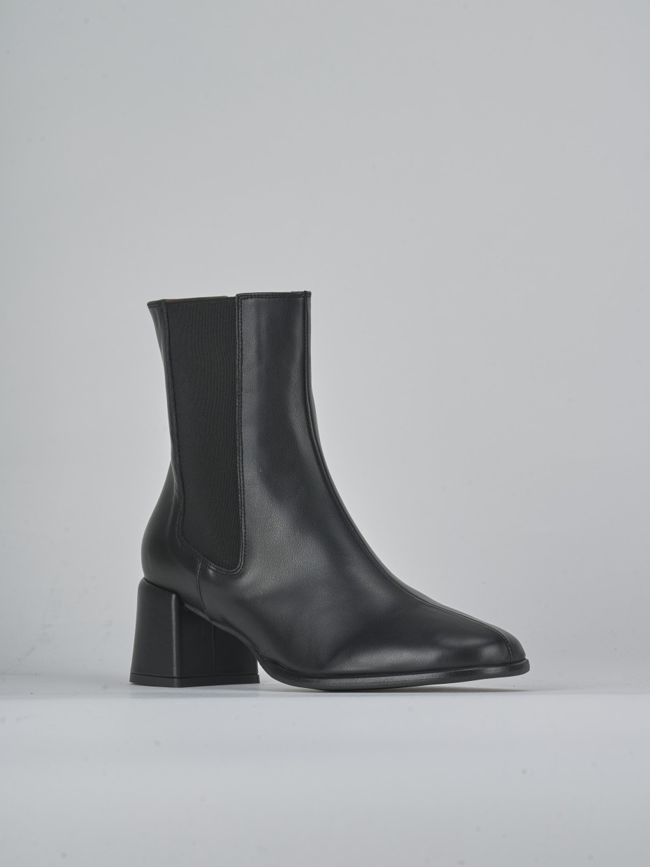 Stivaletti tacco 5cm pelle nero