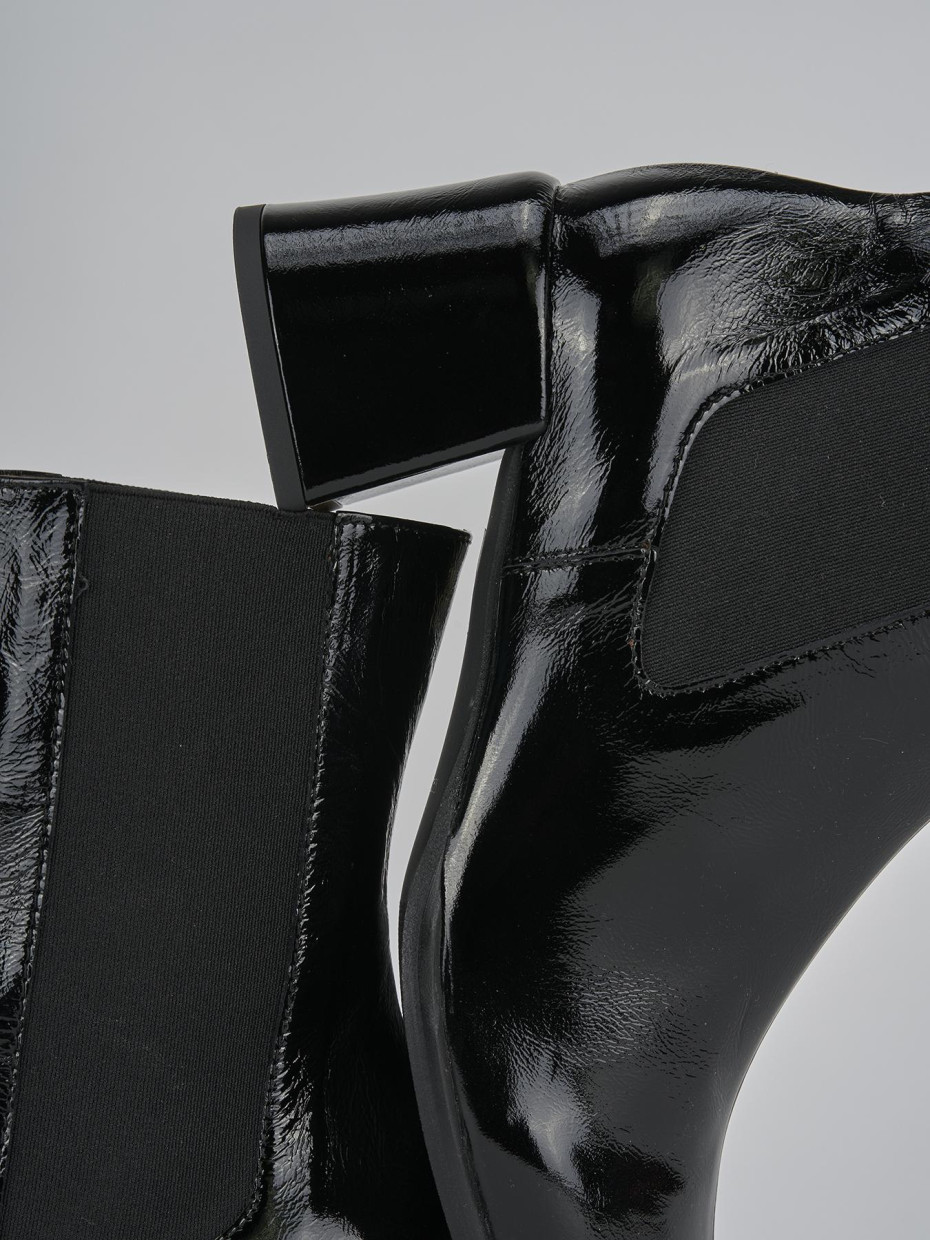 Stivaletti tacco 5cm vernice nero