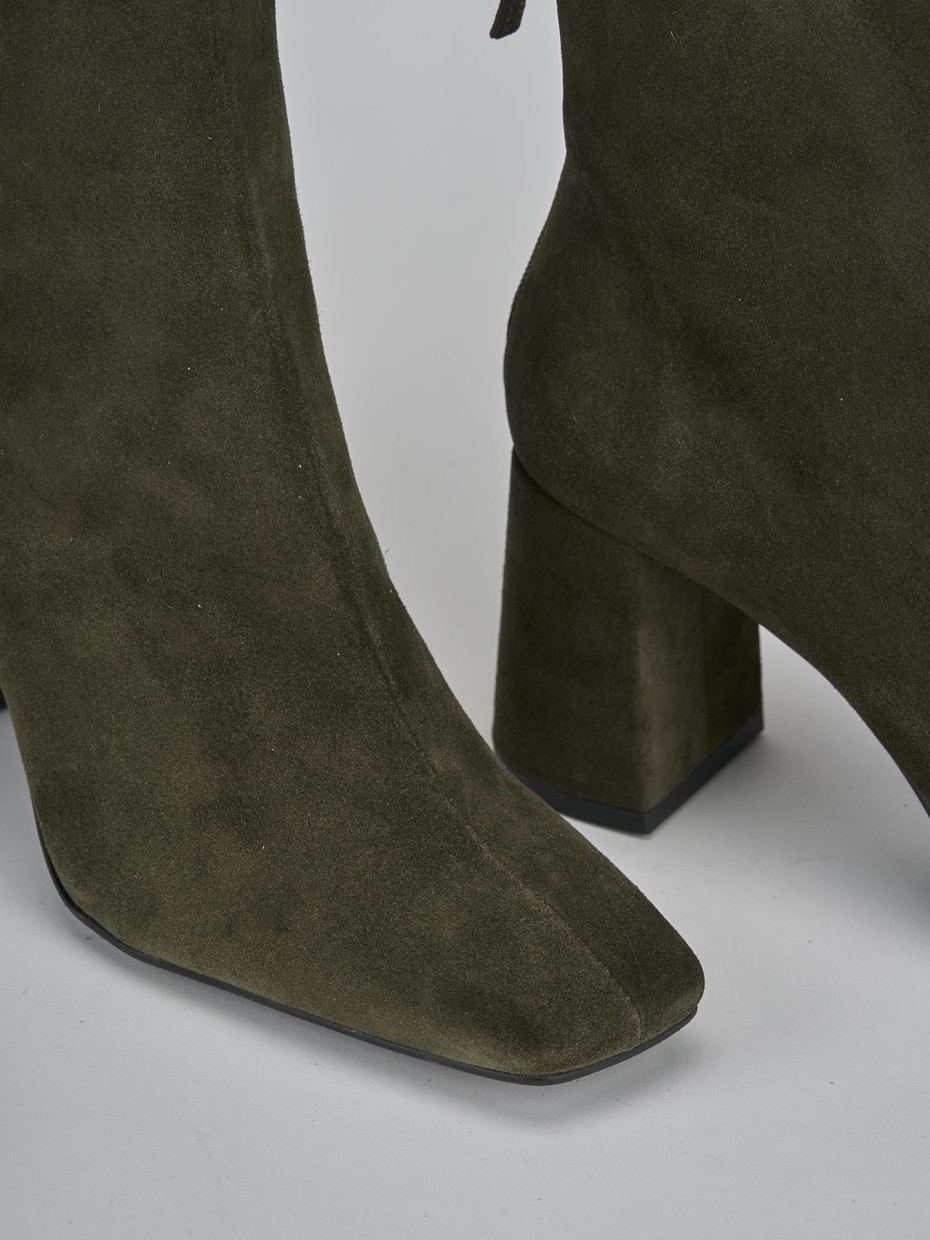 Stivaletti tacco 7cm camoscio verde