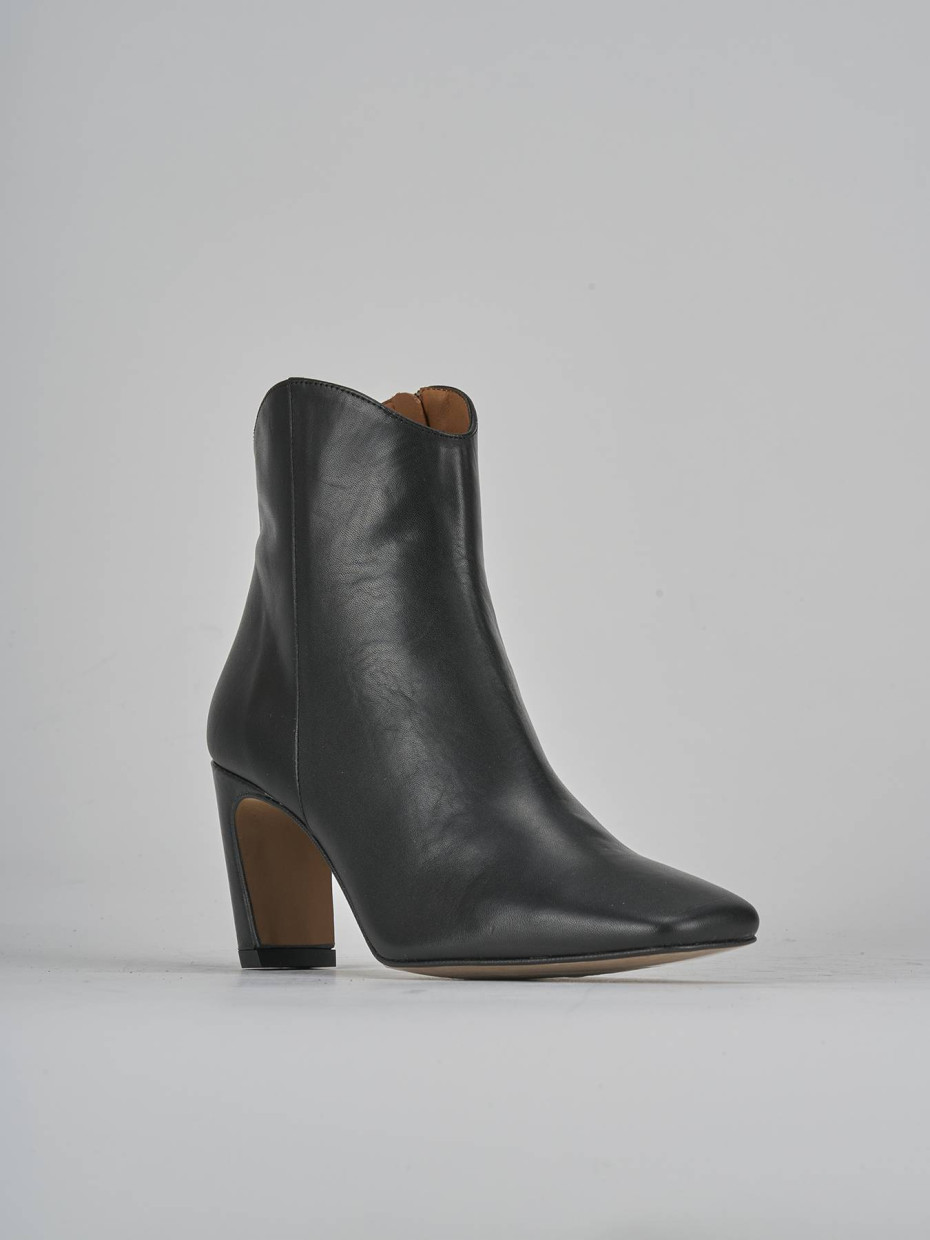 Stivaletti tacco 7 cm new arrivals