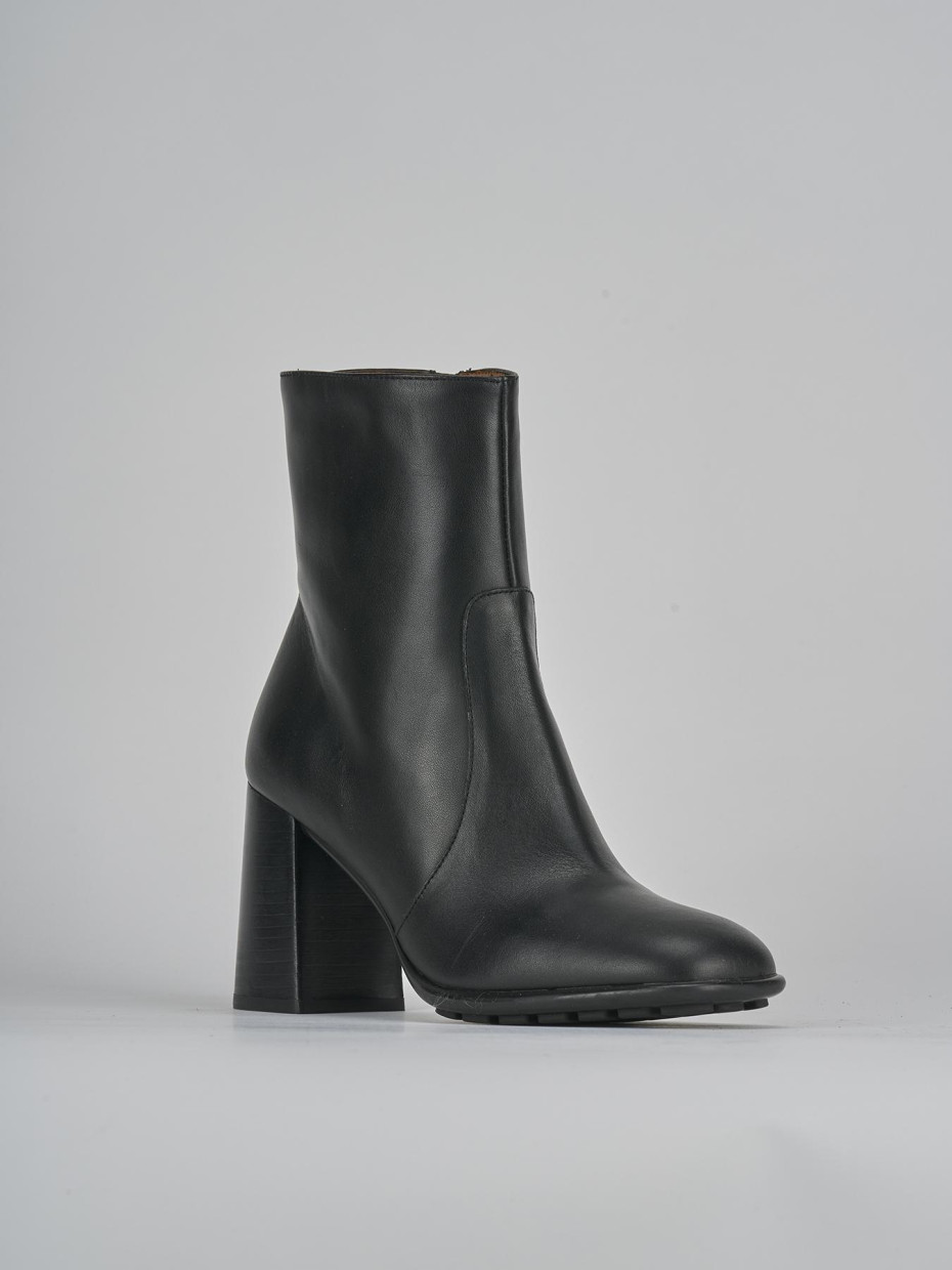 Stivaletti tacco 8cm pelle nero