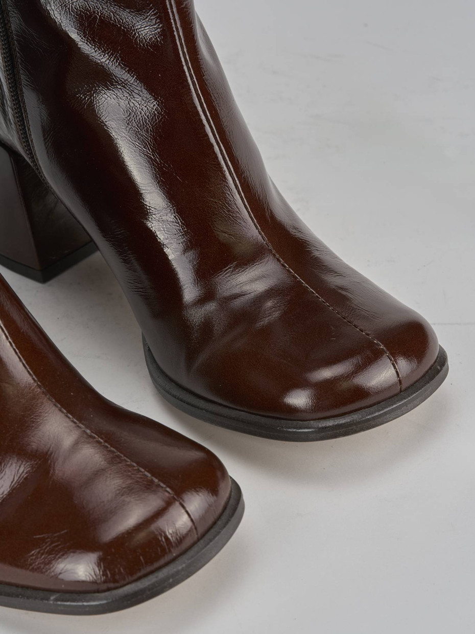 Stivaletti tacco 5cm vernice testa
