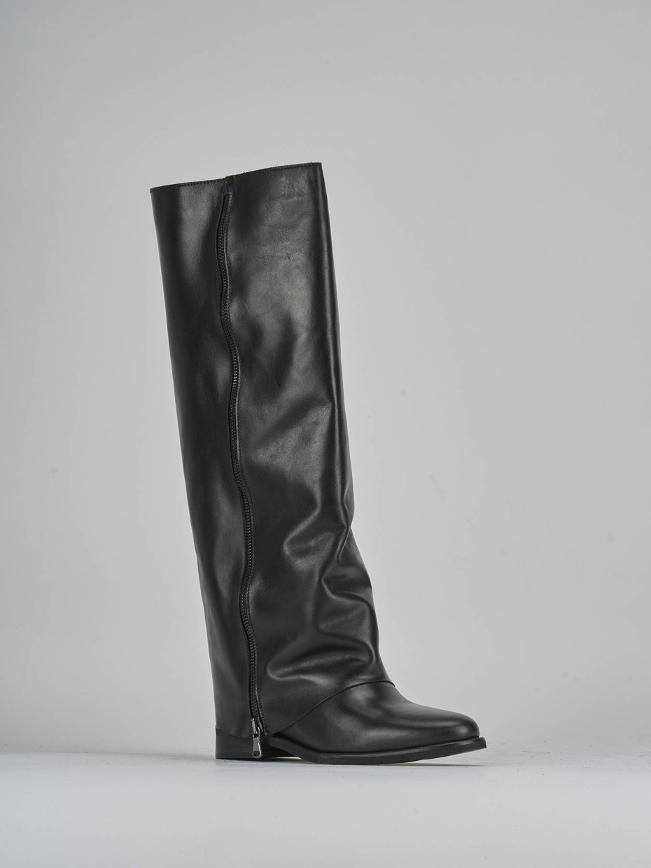 Stivali tacco 2cm pelle nero