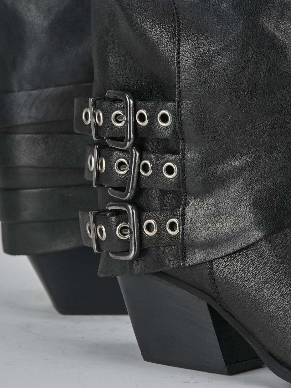 Stivali tacco 7cm pelle nero
