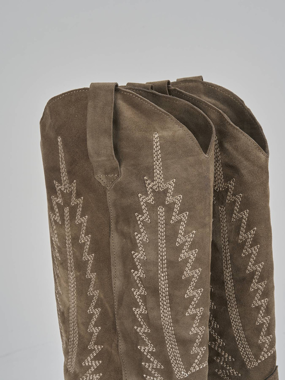 Stivali tacco 7cm camoscio beige