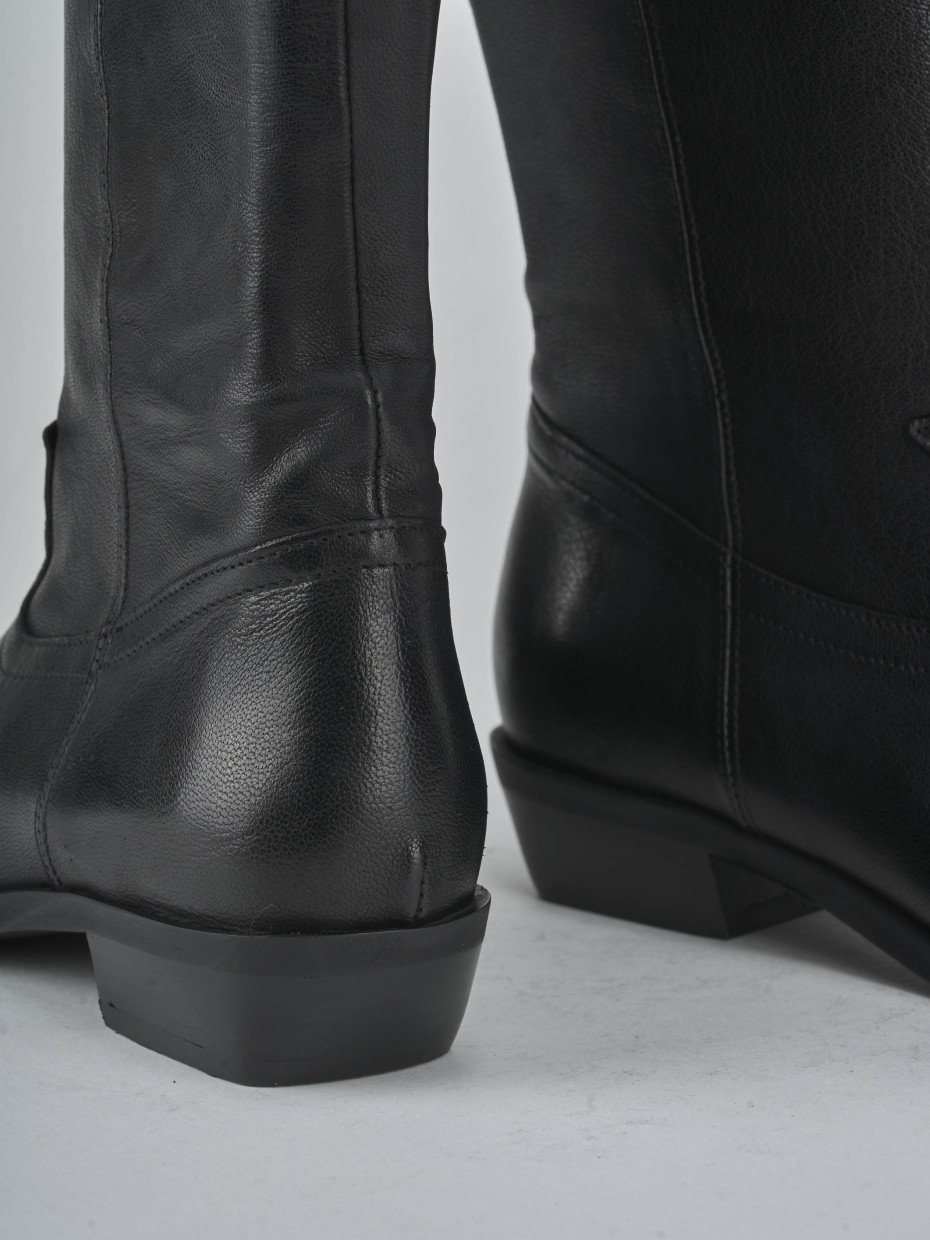 Stivale tacco 3 cm nero pelle