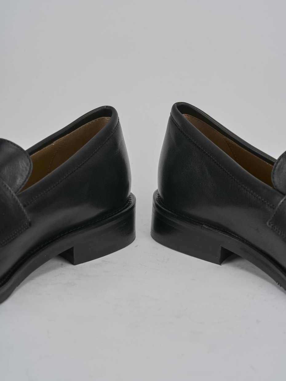 Mocassini tacco 2cm pelle nero