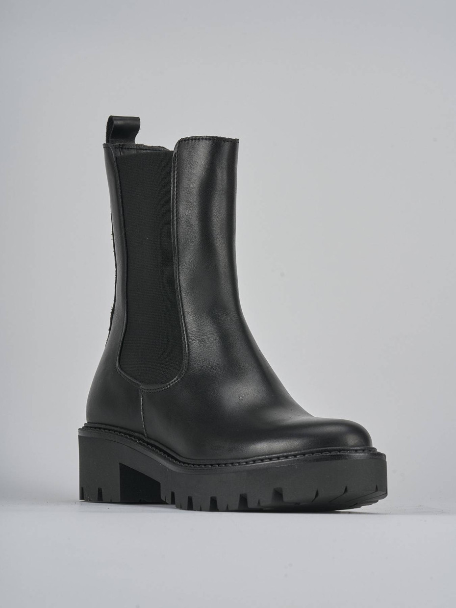 Stivaletti tacco 3cm pelle nero
