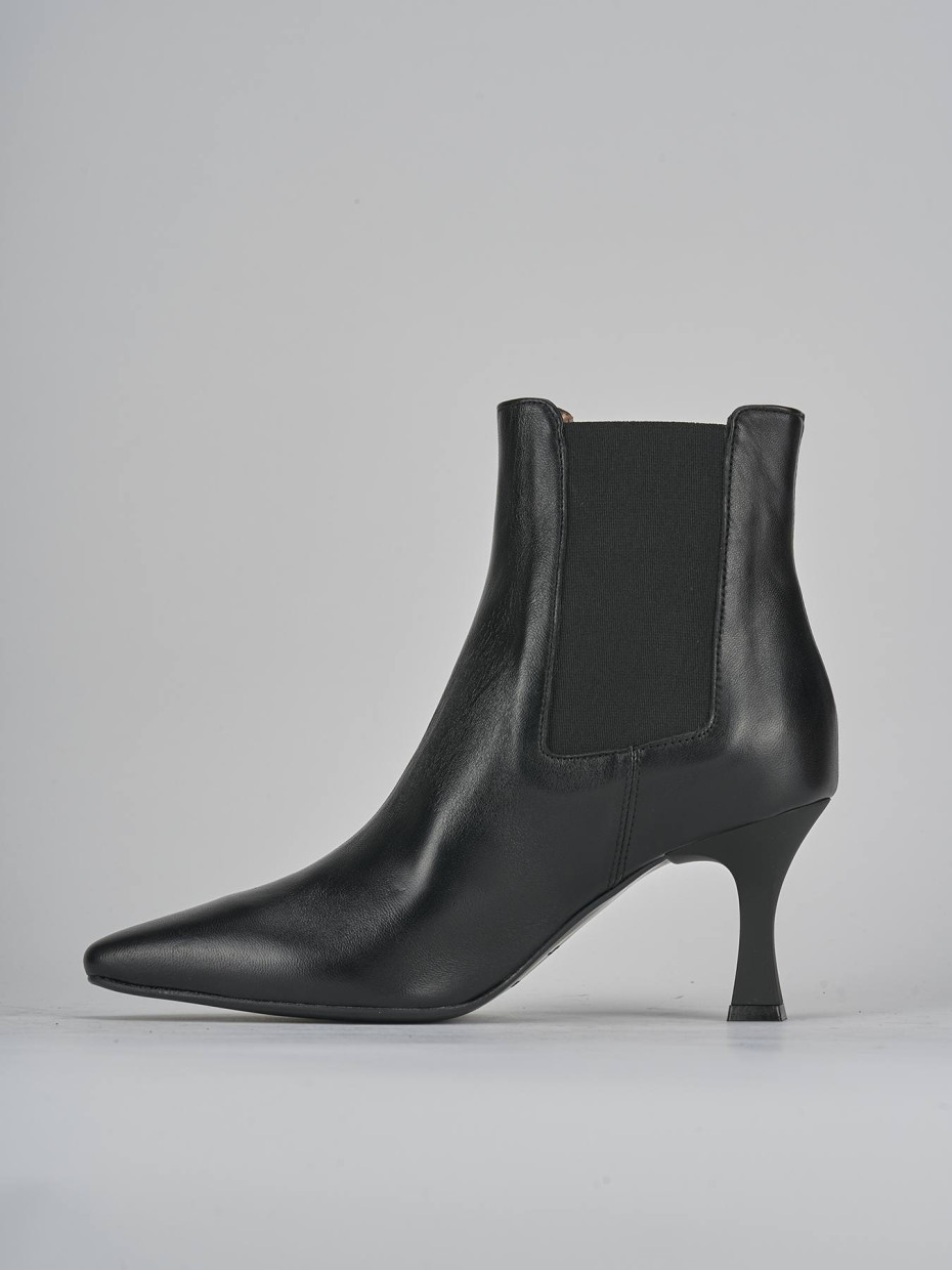 Stivaletti tacco 7cm pelle nero