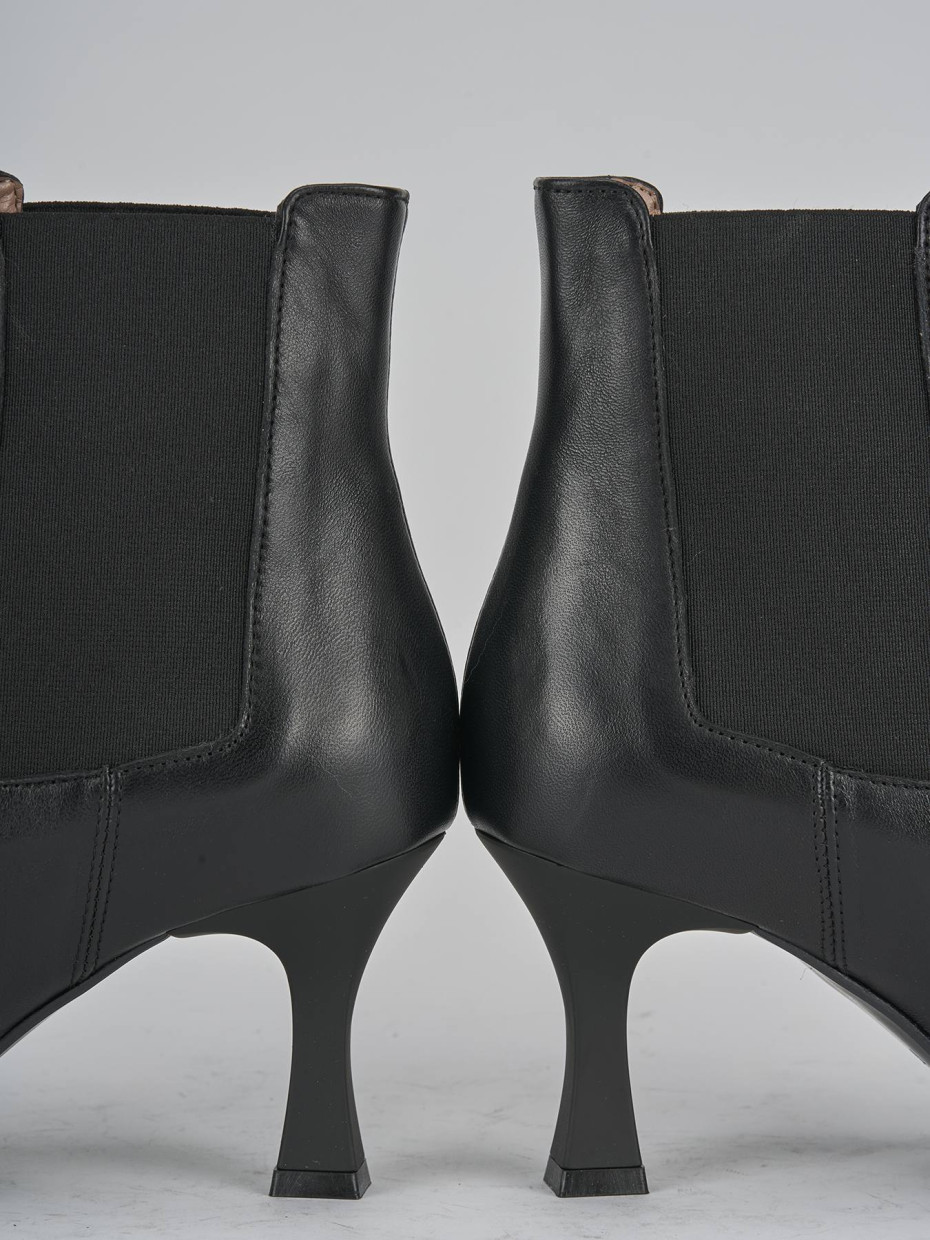 Stivaletti tacco 7cm pelle nero