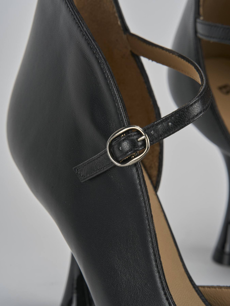 Décolleté e slingback tacco 8cm pelle nero