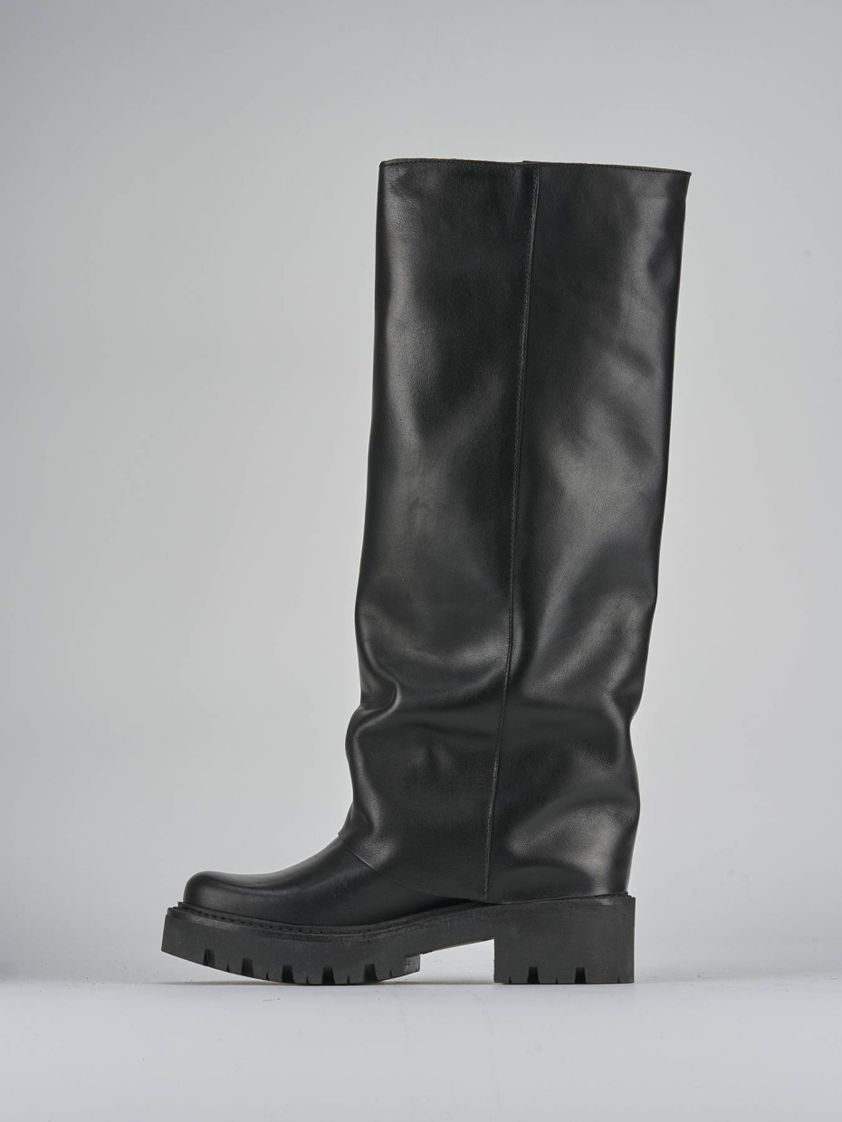 Stivali tacco 3cm pelle nero