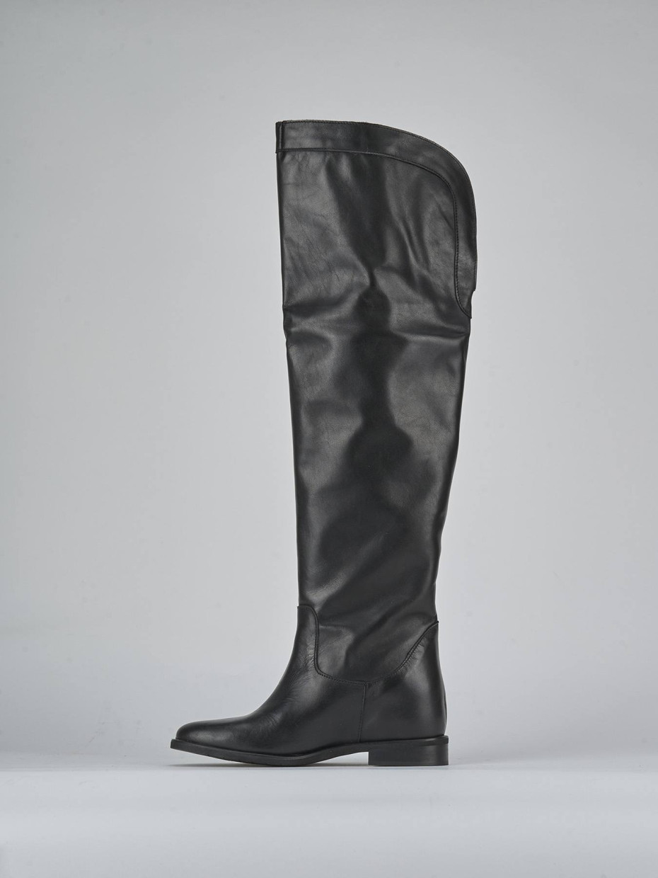 Stivali tacco 2cm pelle nero