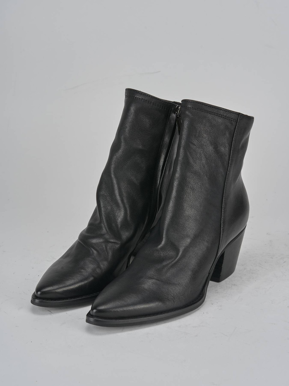 Stivaletti tacco 7cm pelle nero