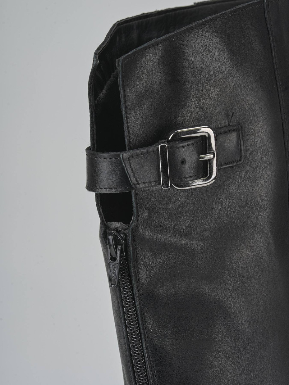 Stivali tacco 1cm pelle nero