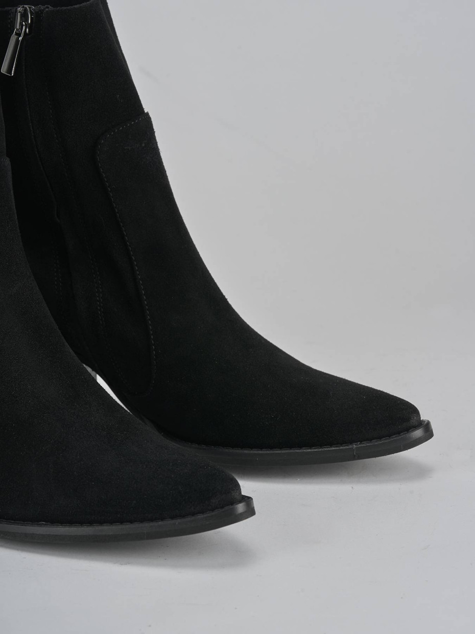 Stivaletti tacco 7cm camoscio nero