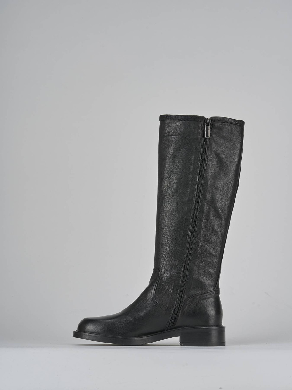 Stivali tacco 2cm pelle nero