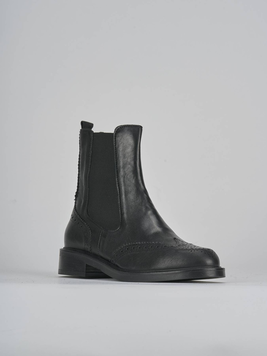 Stivaletti tacco 2cm pelle nero