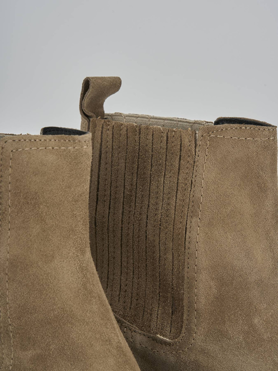 Stivaletti tacco 3cm camoscio marrone