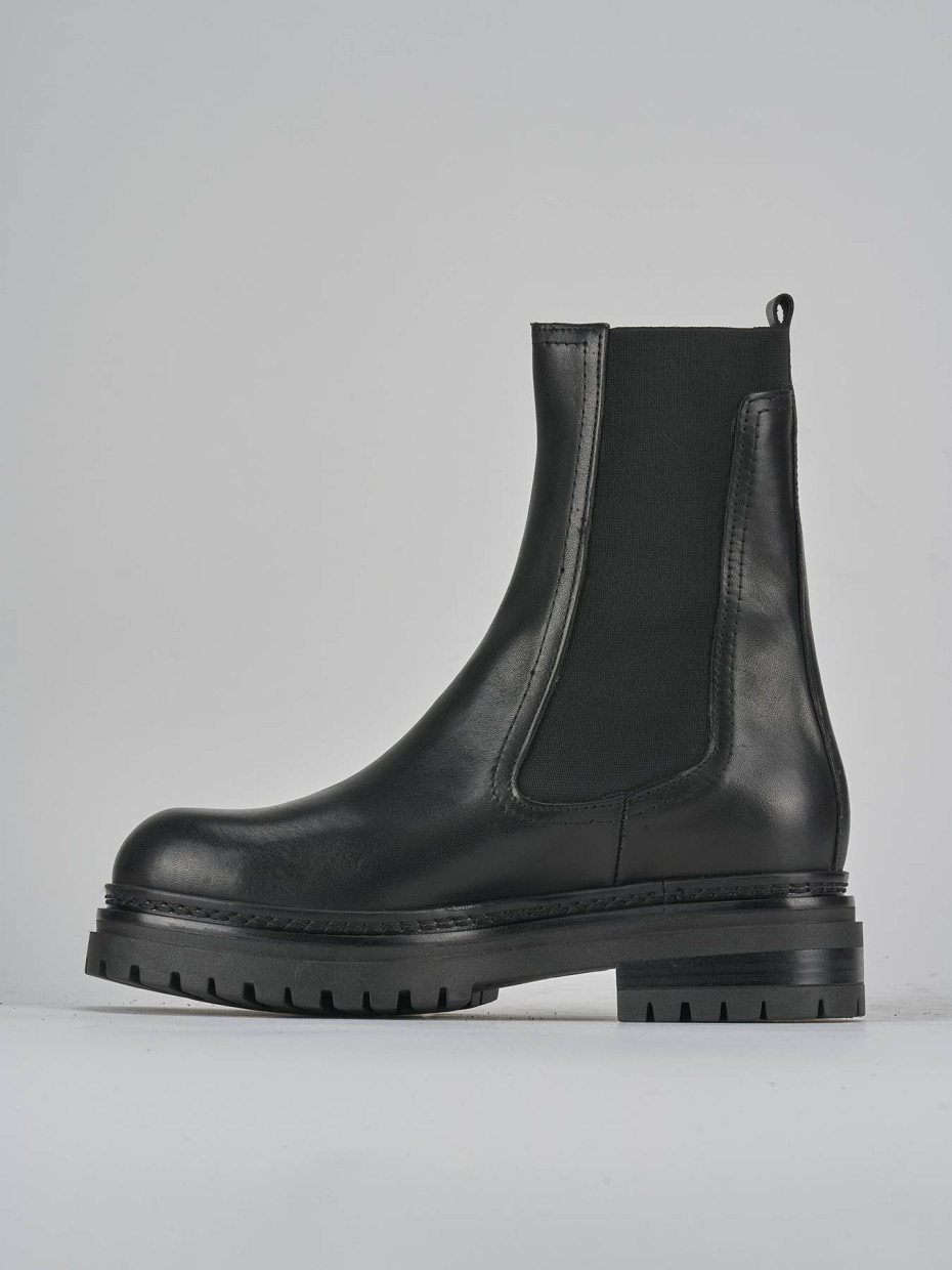 Stivaletti tacco 3cm pelle nero