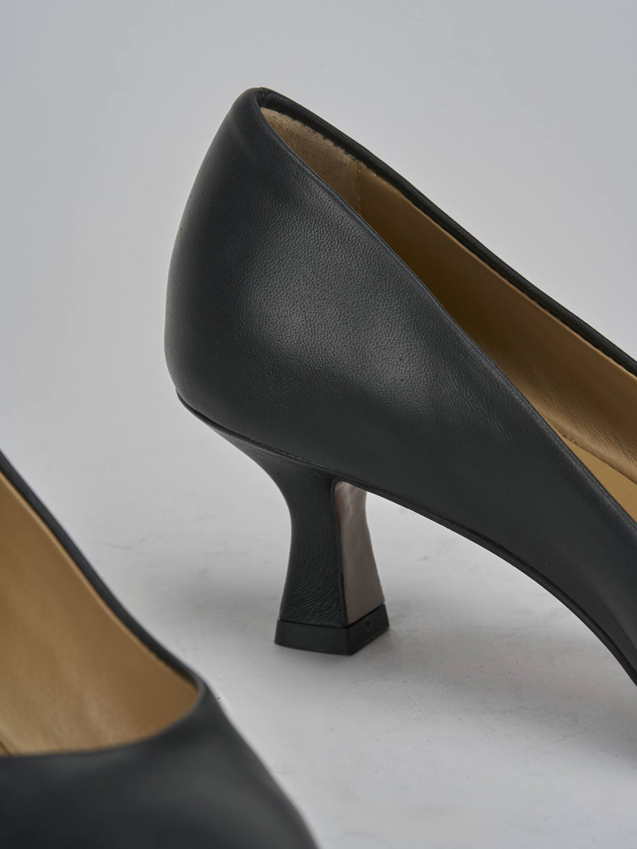 Décolleté e slingback tacco 5cm pelle nero