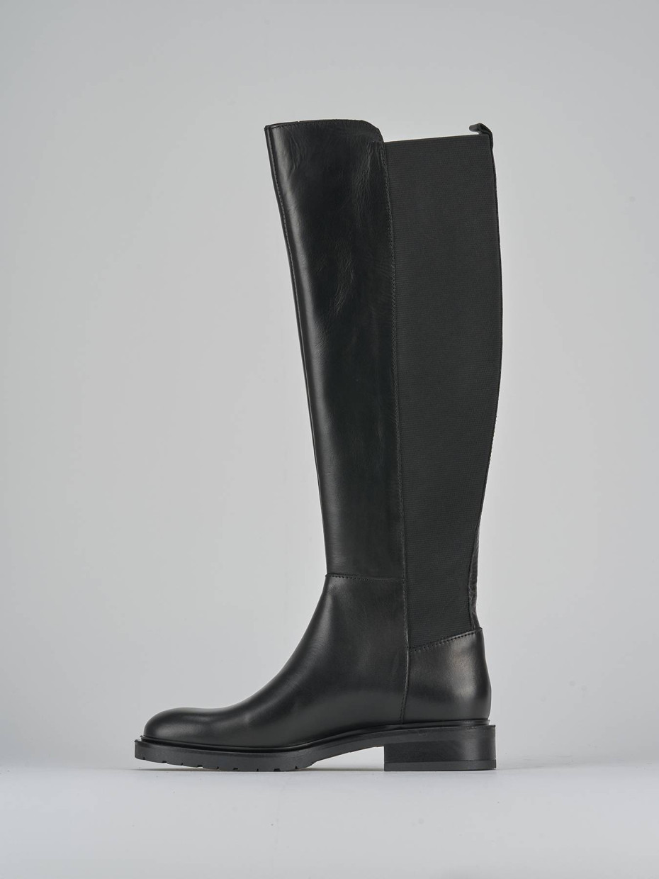 Stivali tacco 2cm pelle nero