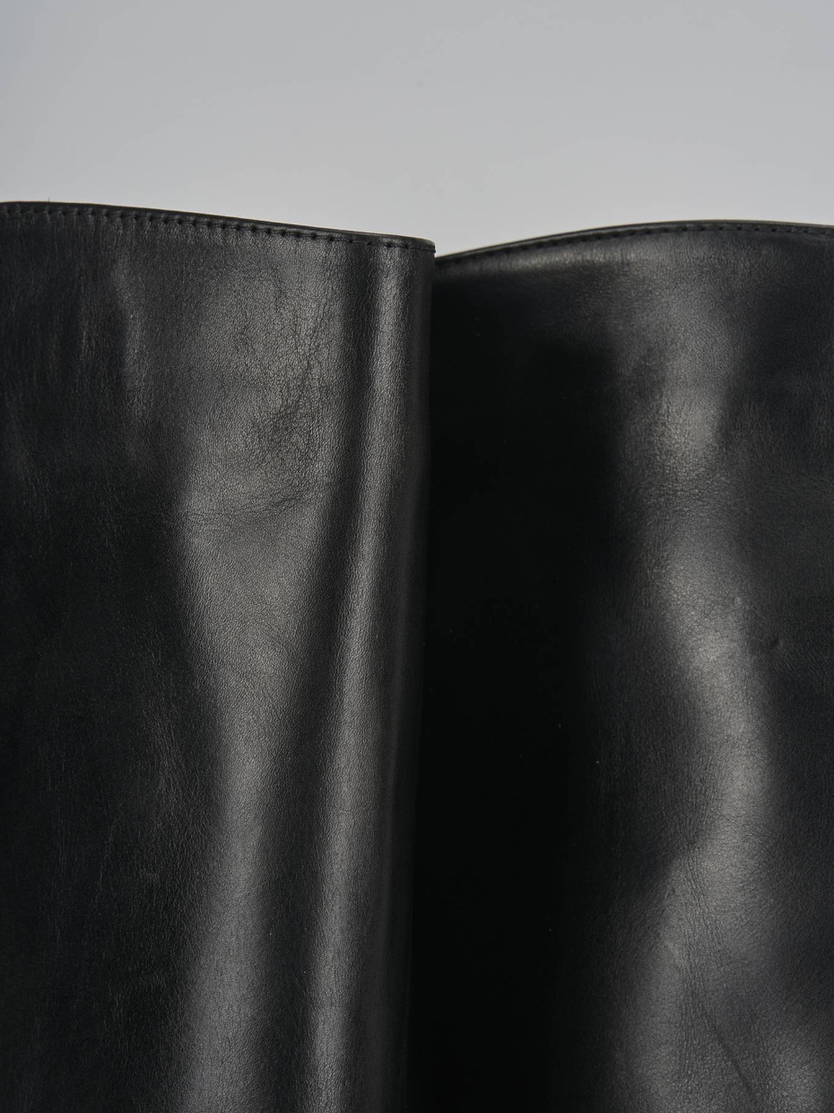 Stivali tacco 2cm pelle nero