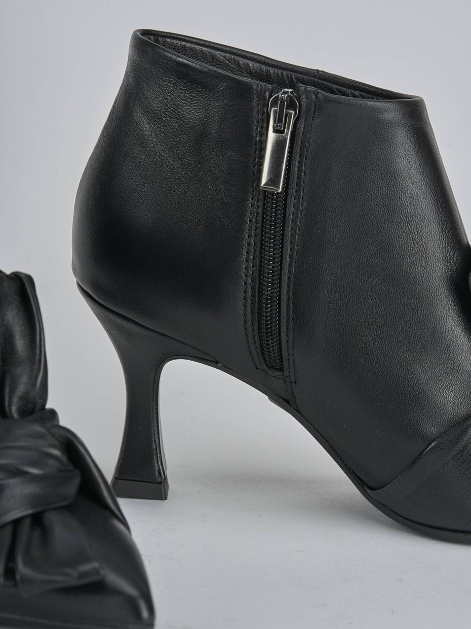 Stivaletti tacco 7cm pelle nero