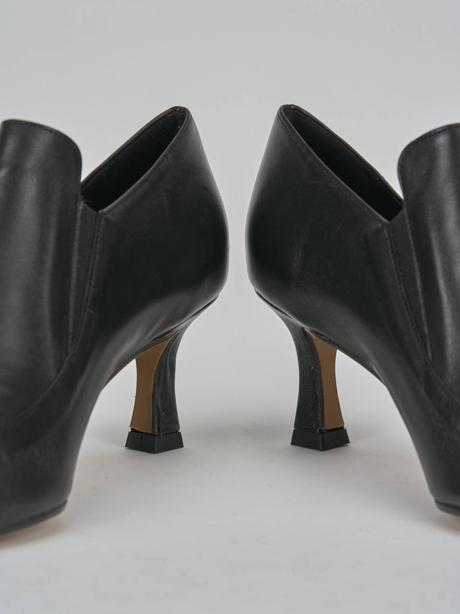 Stivaletti tacco 5cm pelle nero