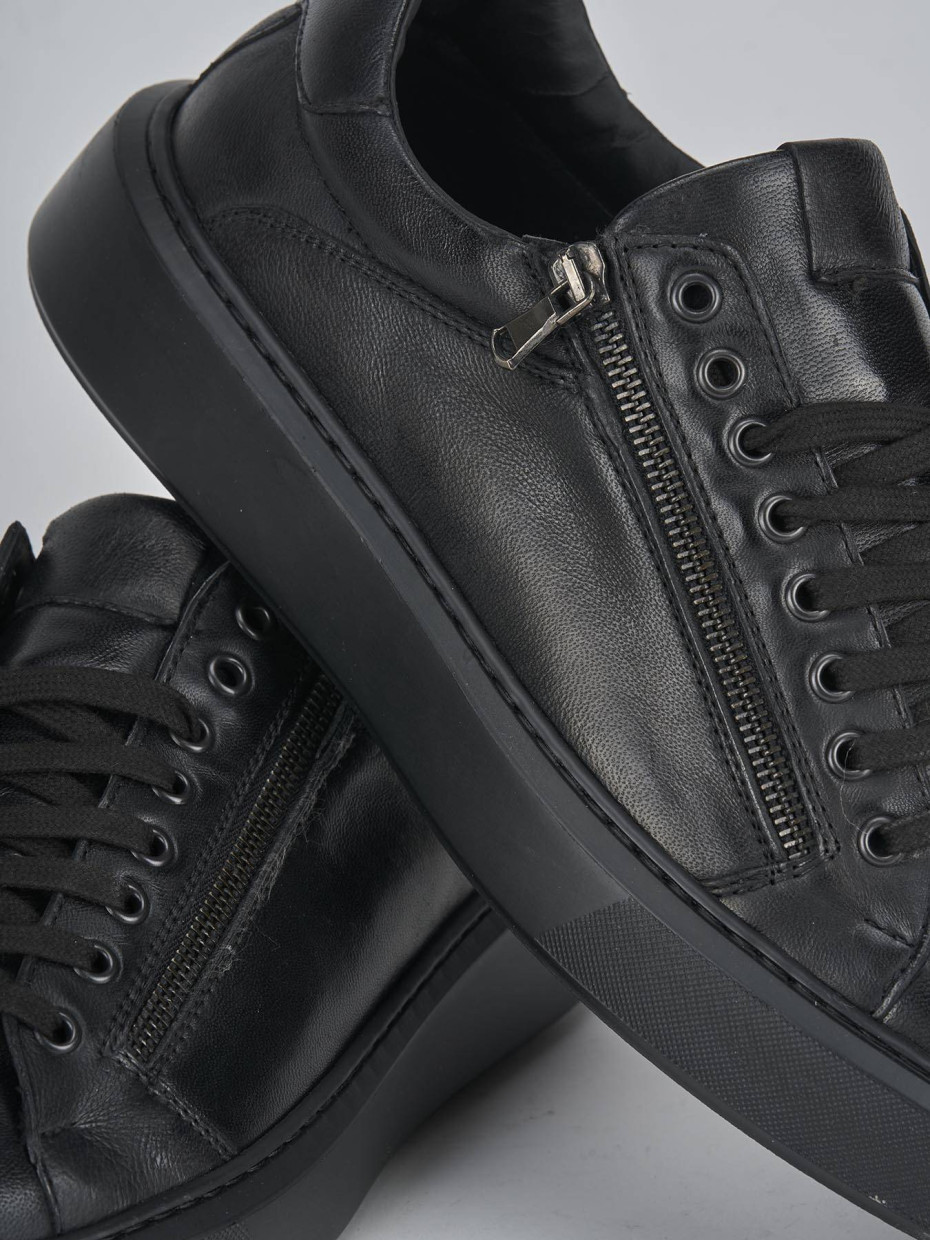 Sneakers pelle nero