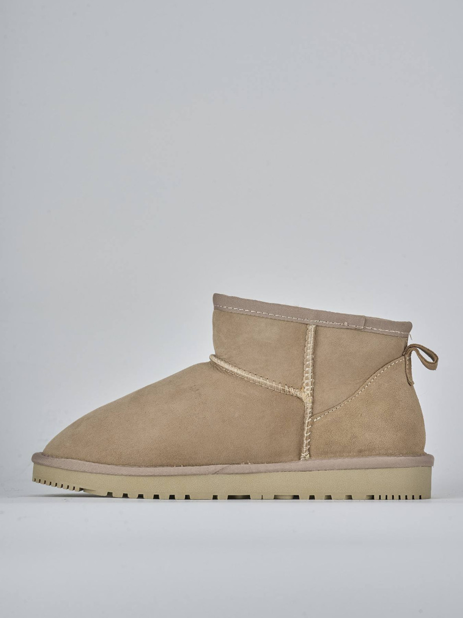 Stivaletti camoscio beige