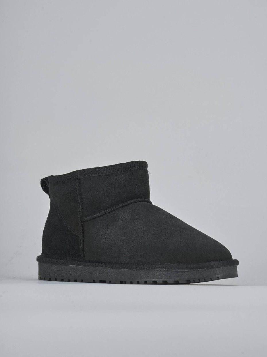Stivaletti camoscio nero