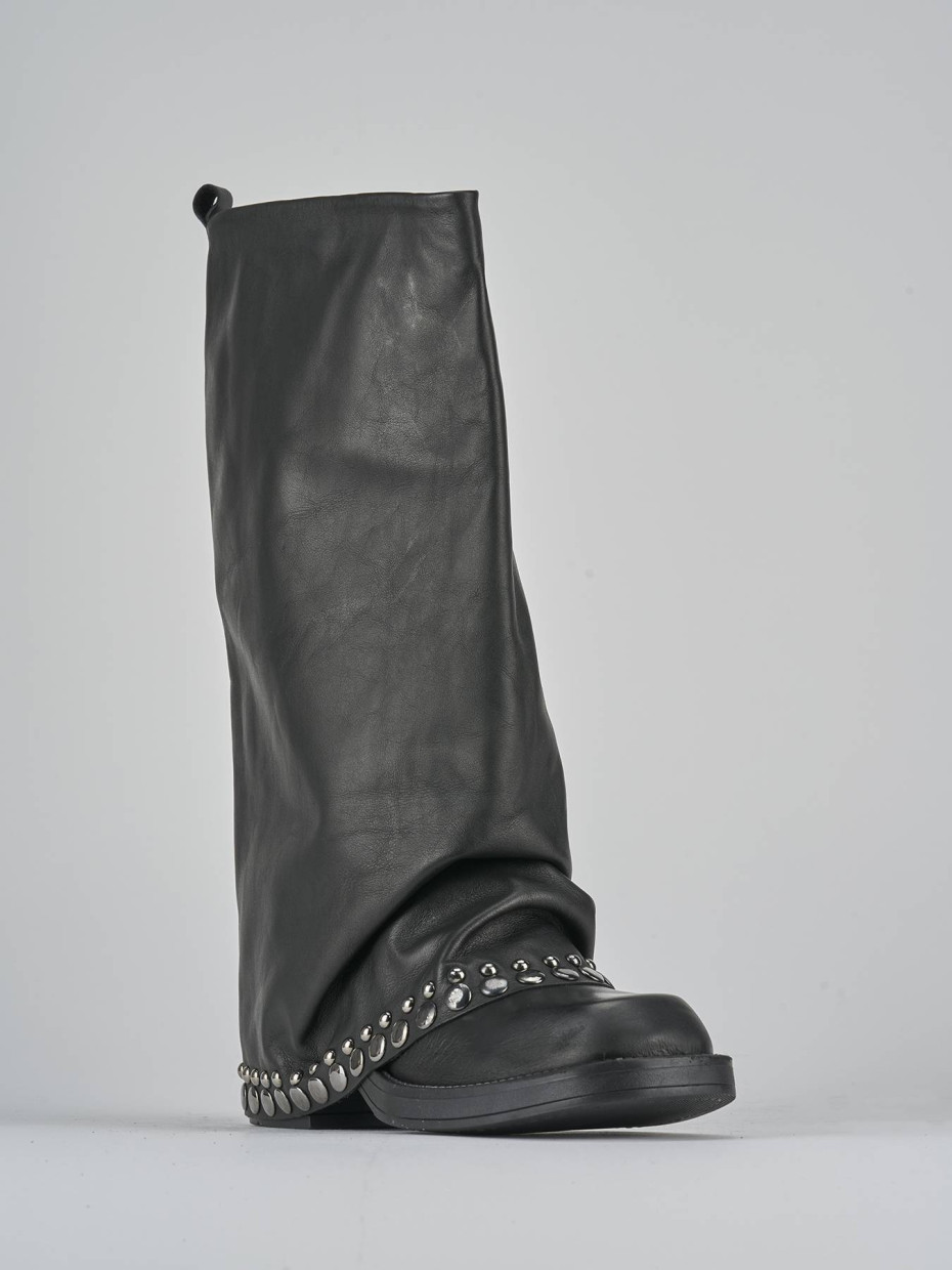 Stivali tacco 3cm pelle nero