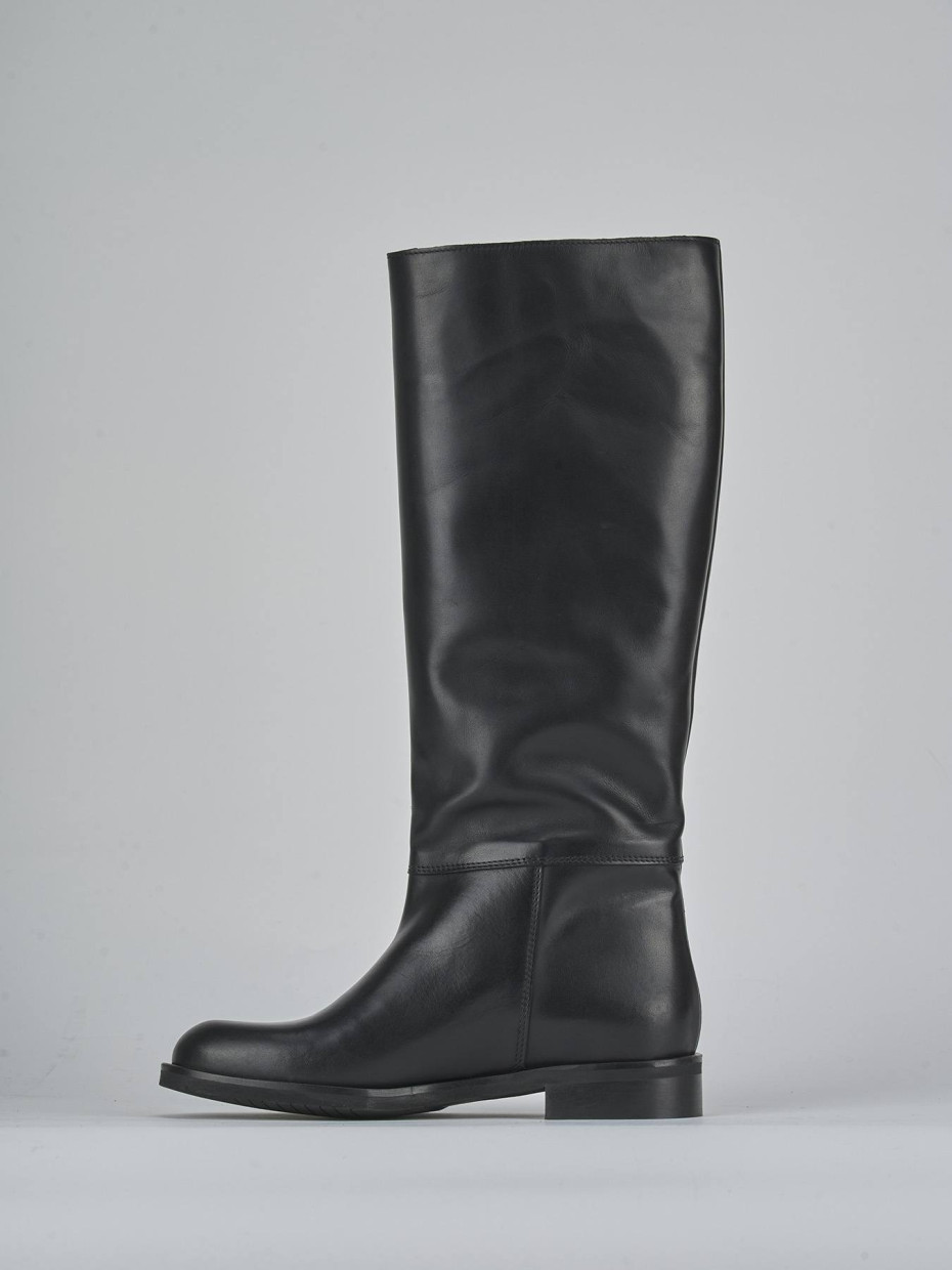 Stivali tacco 2cm pelle nero