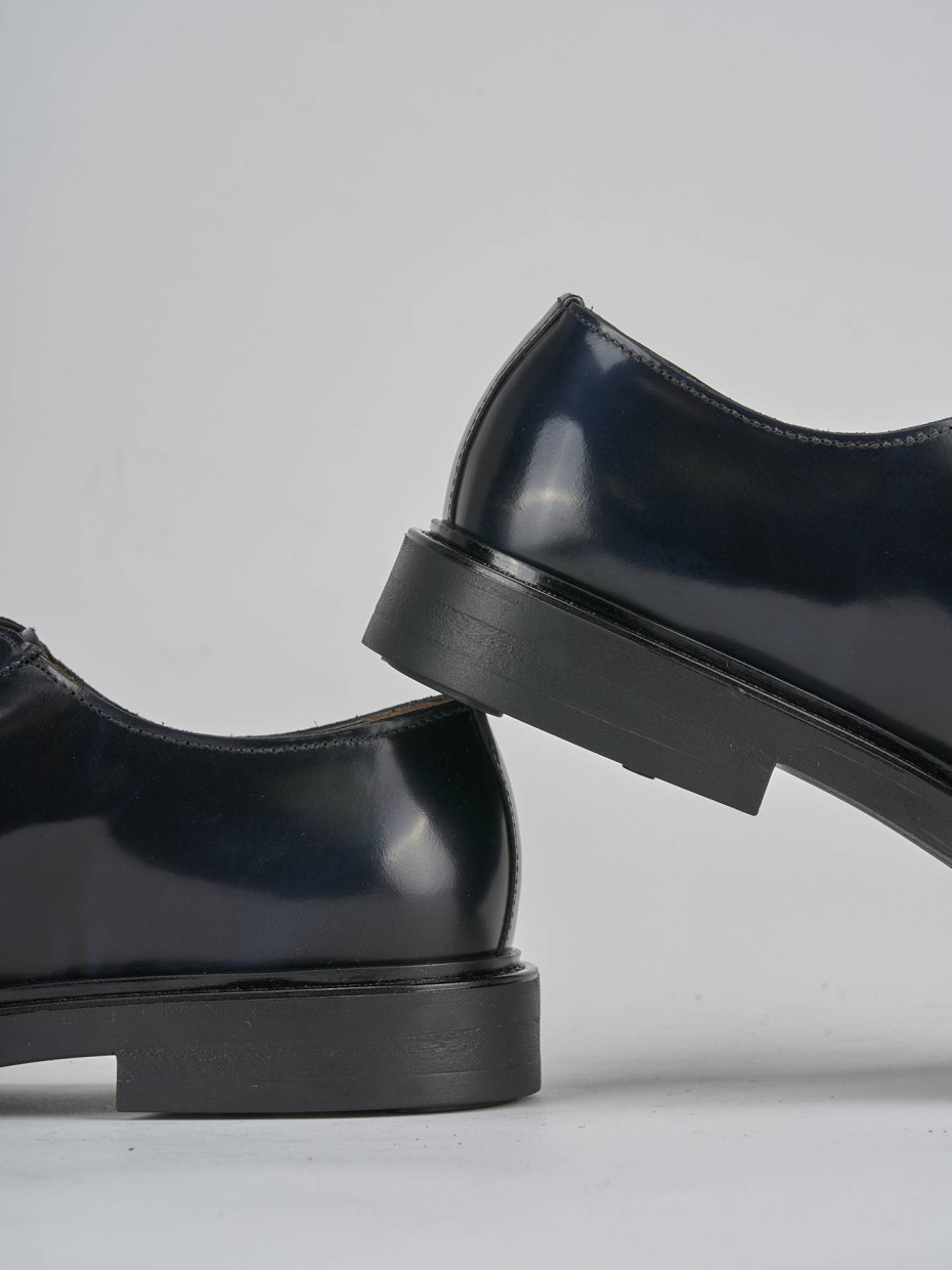 Stringate pelle blu