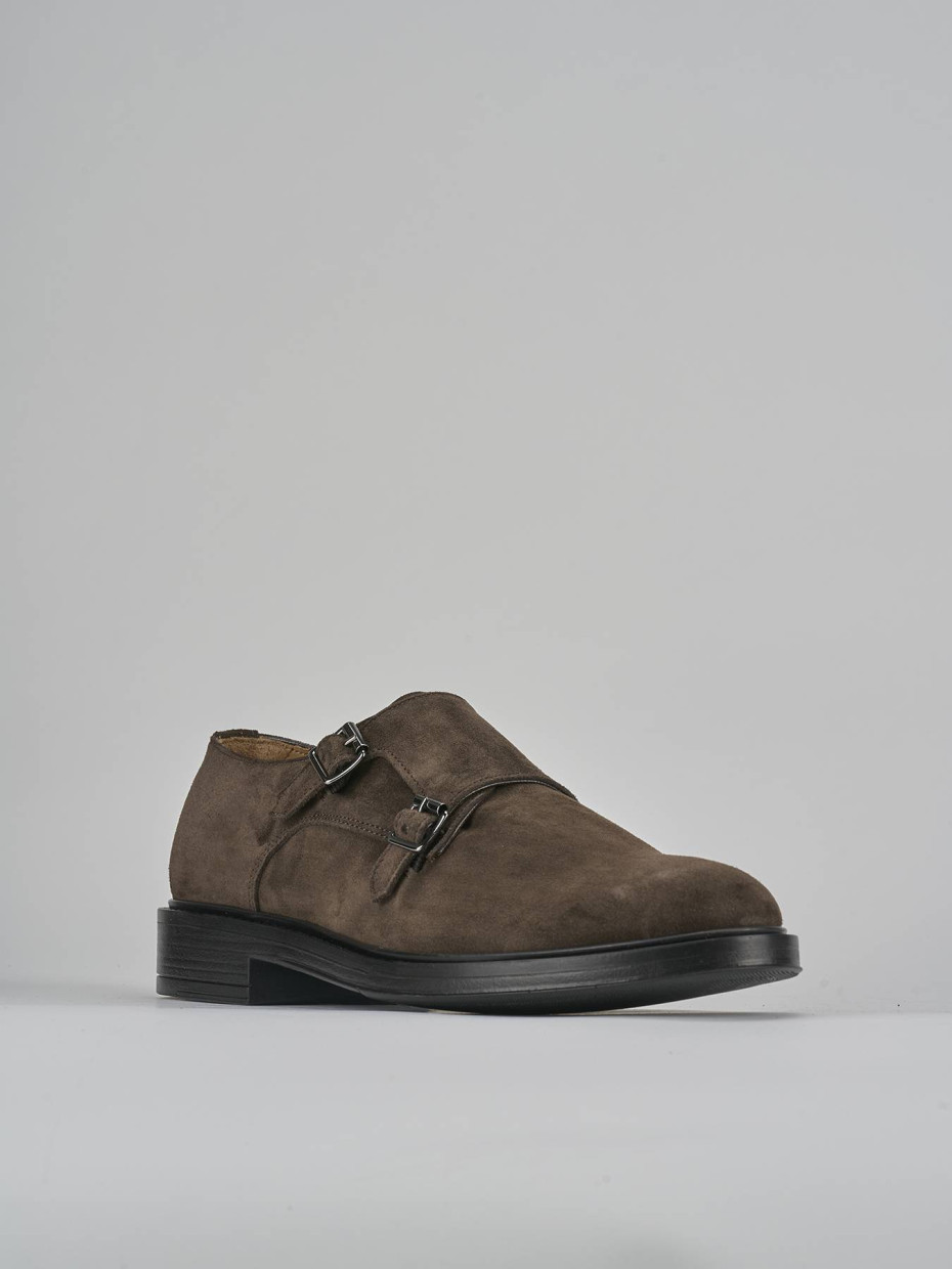 Stringate camoscio testa
