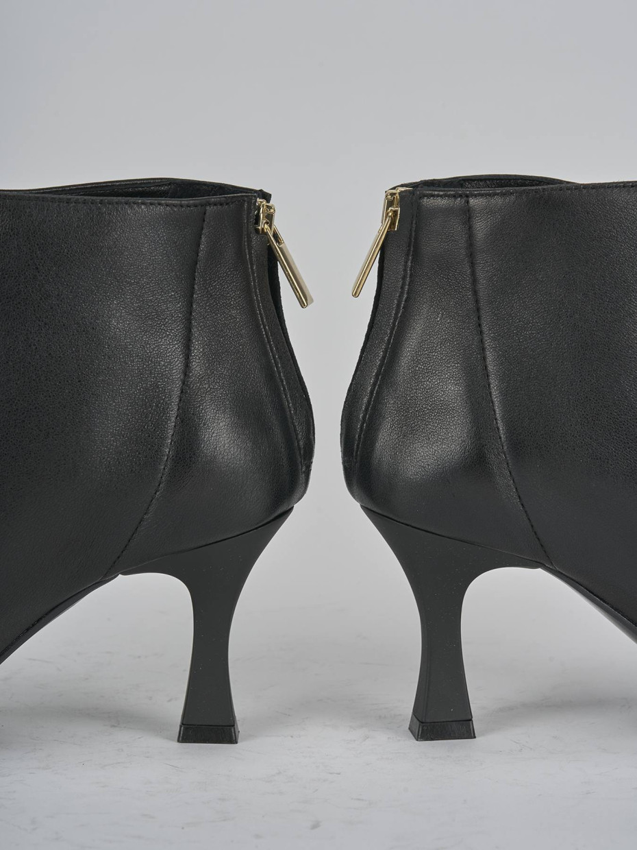 Stivaletti tacco 7cm pelle nero