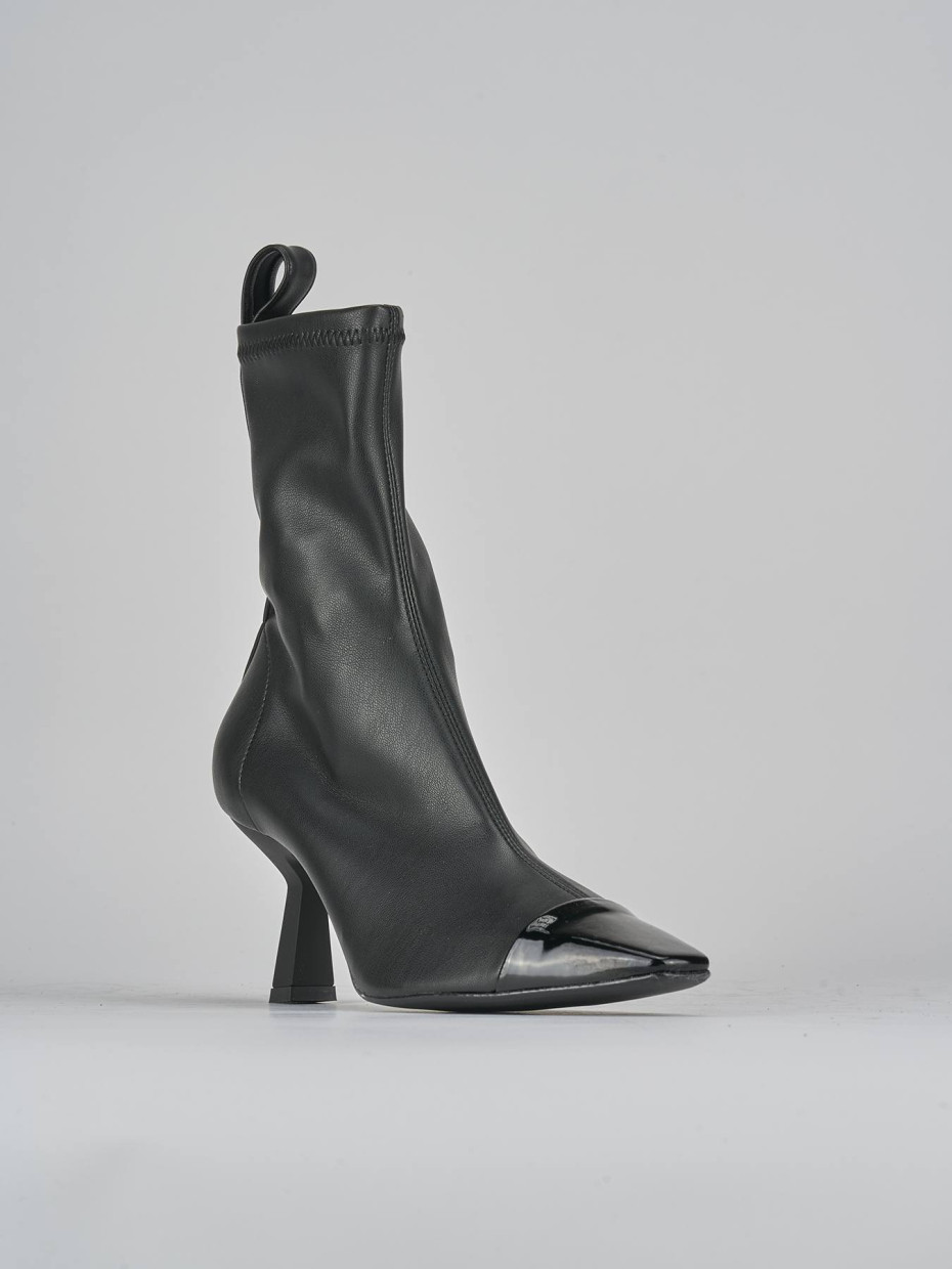 Stivaletti tacco 8cm pelle nero