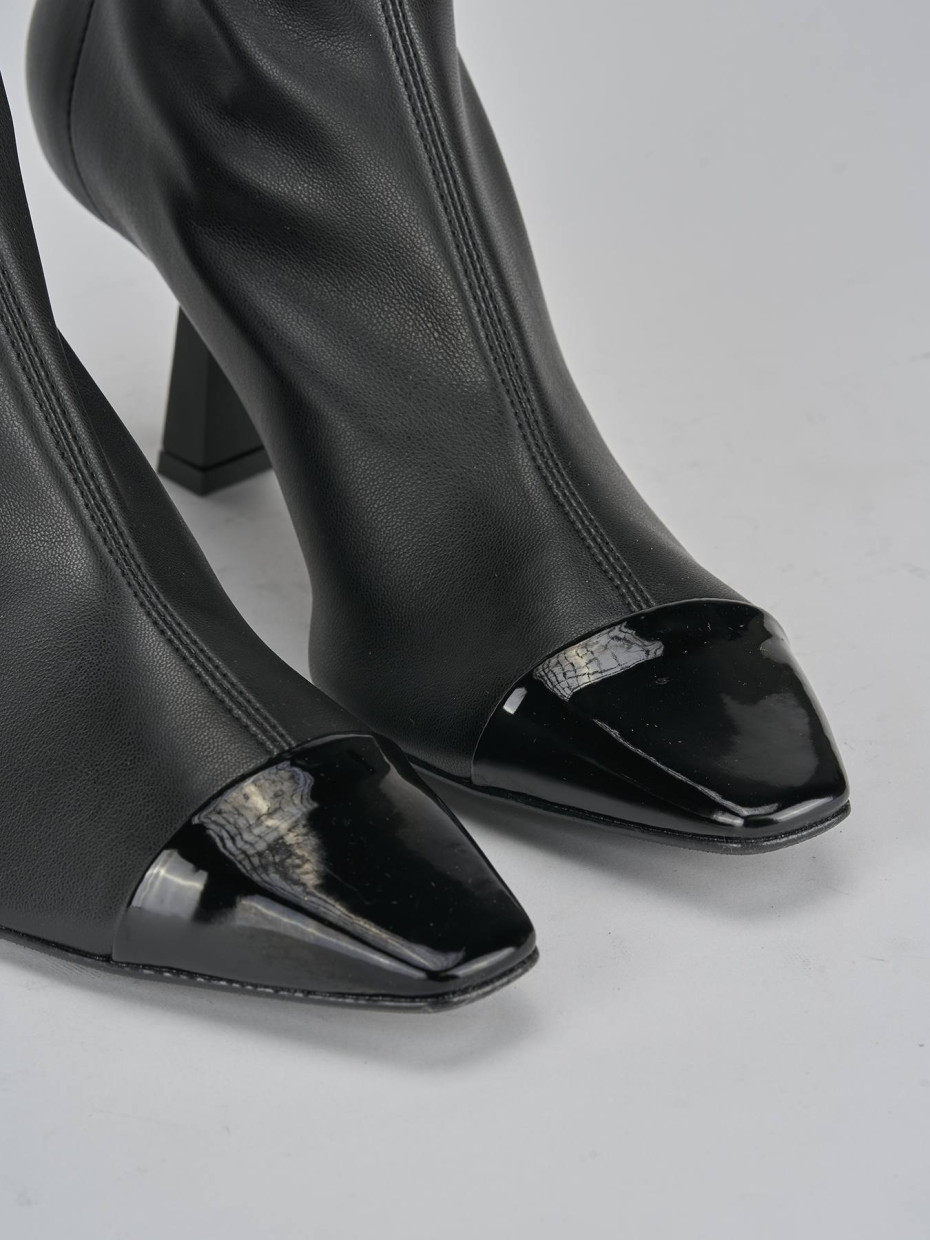 Stivaletti tacco 8cm pelle nero