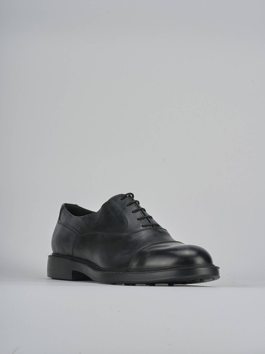 Stringate pelle nero