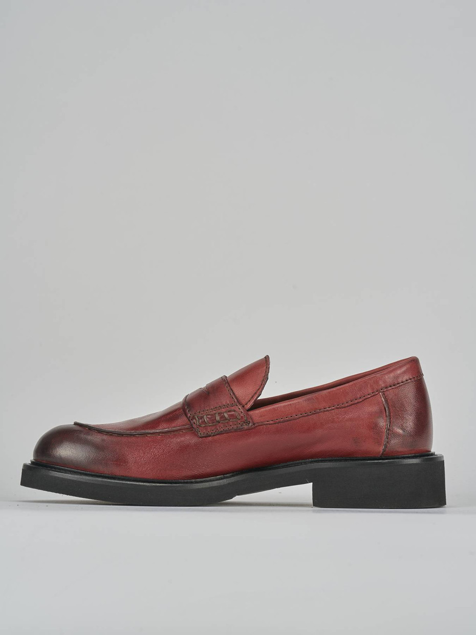 Mocassini tacco 2cm pelle bordo'
