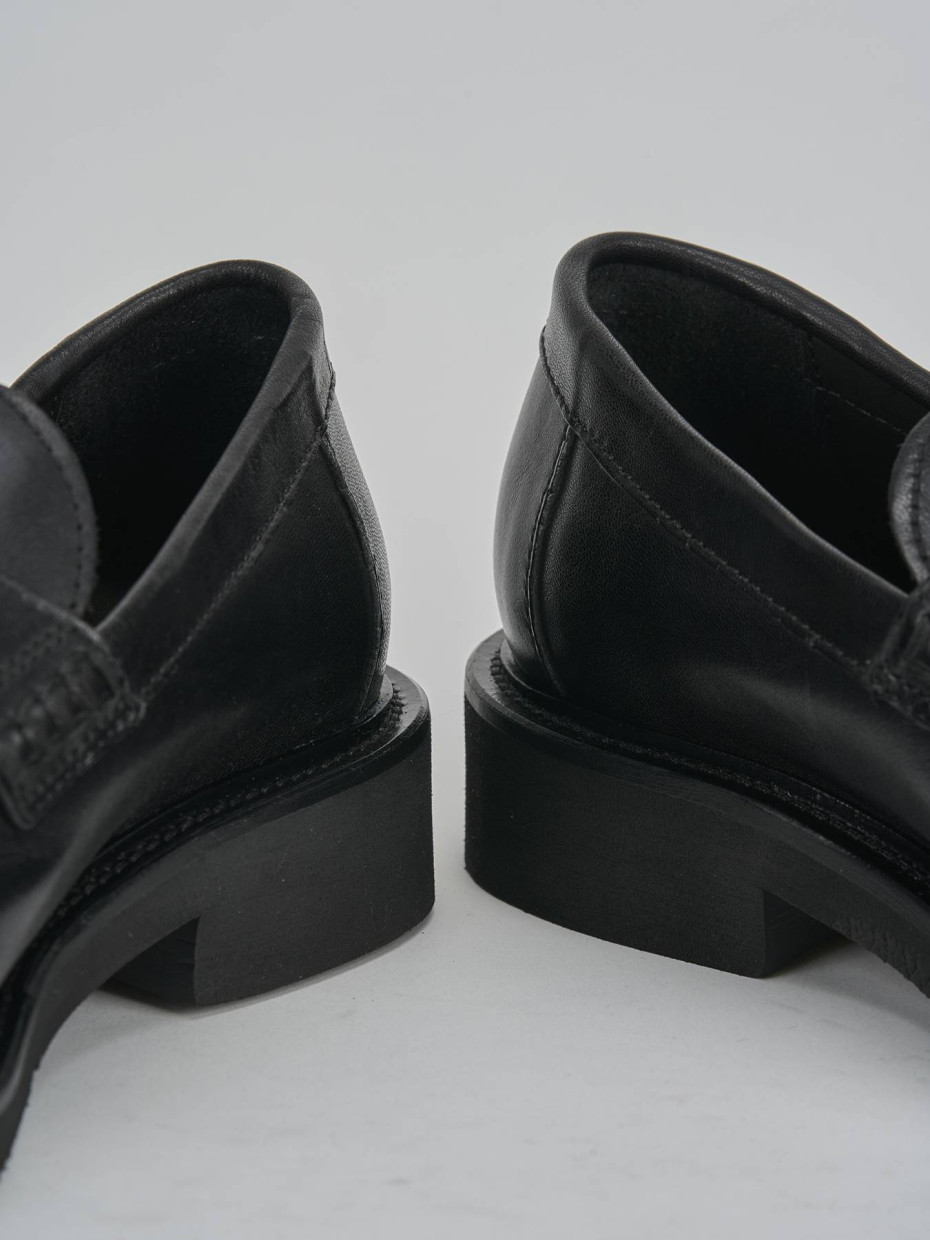 Mocassini tacco 2cm pelle nero