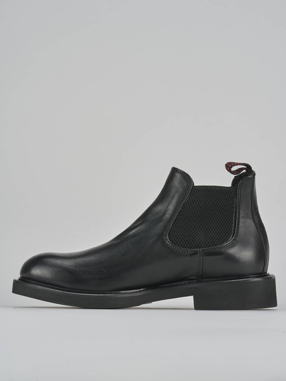 Stivaletti tacco 2cm pelle nero
