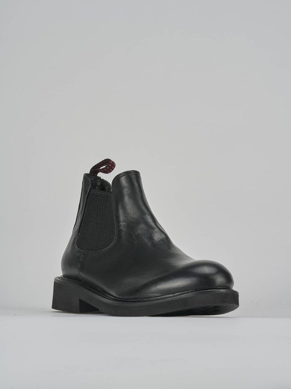 Stivaletti tacco 2cm pelle nero