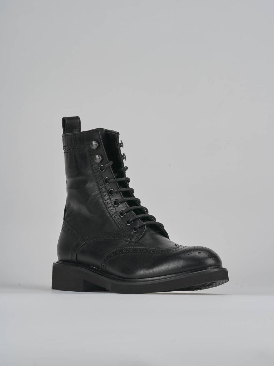 Anfibi tacco 2cm pelle nero